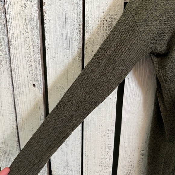 Buffalo David Bitton Womens Ribbed Sleeve Cozy Long Sleeve Size Small Dark Green - Picture 3 of 7